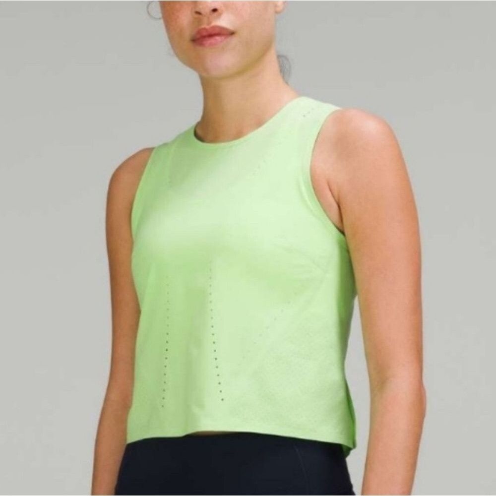 LULULEMON Swift ventilated running tank green Lime womens 8 Sleeveless Top Shirt